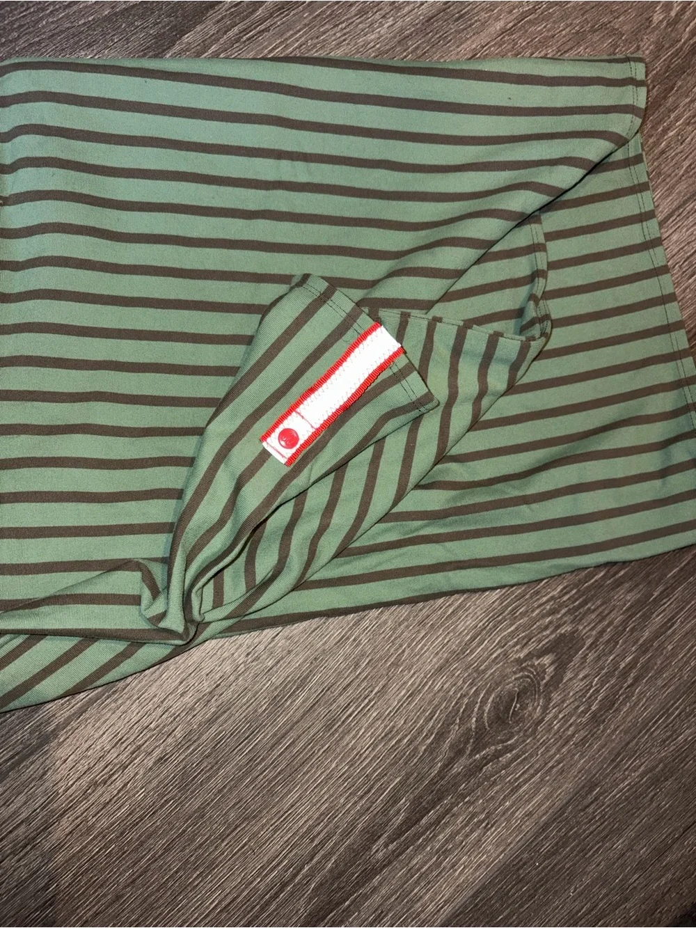 Lululemon snap scarf